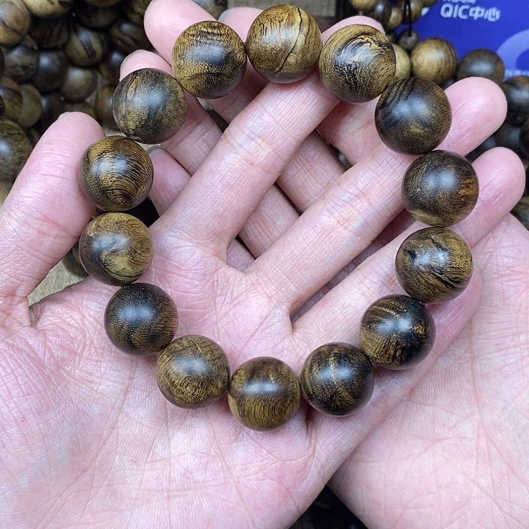 沉香手串用****3越南芽庄白棋楠
