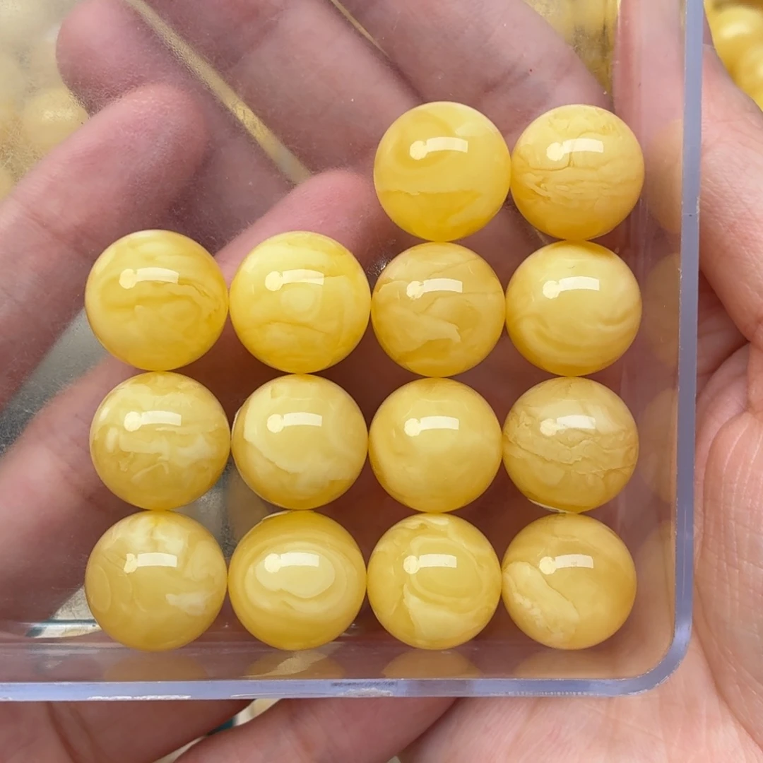 蜜蜡未镶嵌裸石15+白花手串