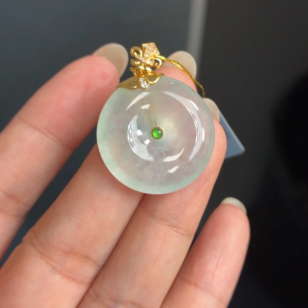 翡翠18K金镶嵌颈饰