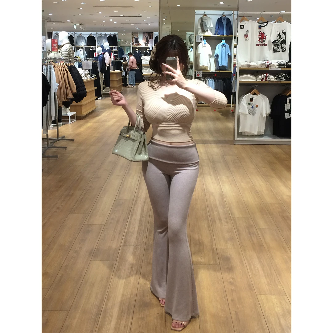 MengFairy现现【古早人妻】百搭简约时尚修身舒适弹力微喇裤4415M