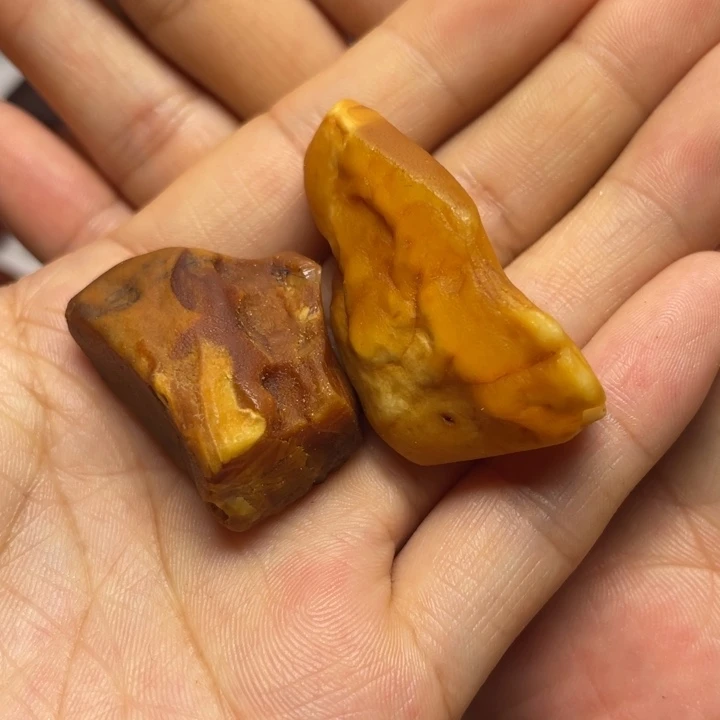 定制琥珀未镶嵌奋*！蜜蜡订制狼牙方扣