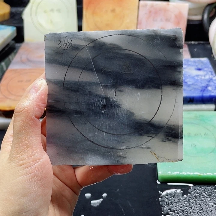 石英质玉未镶嵌手镯定制