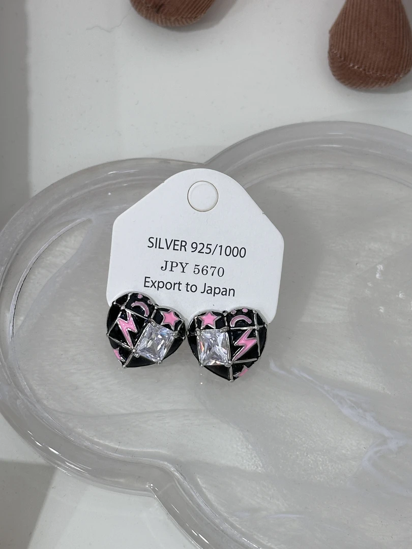 甜酷设计感土星星球耳环925银针网红黑粉质简约小众百搭耳钉耳饰