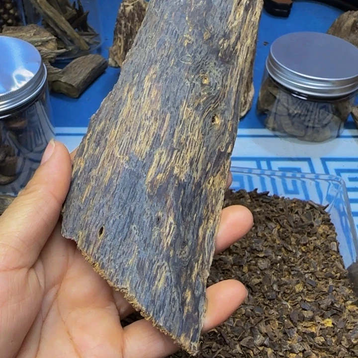 有***去木质沉水虎斑皮油13克
