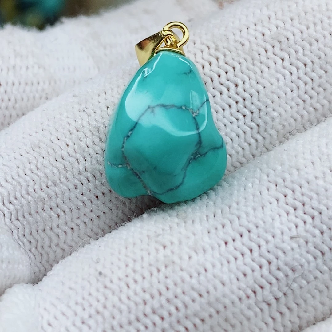 绿松石颈饰未镶嵌