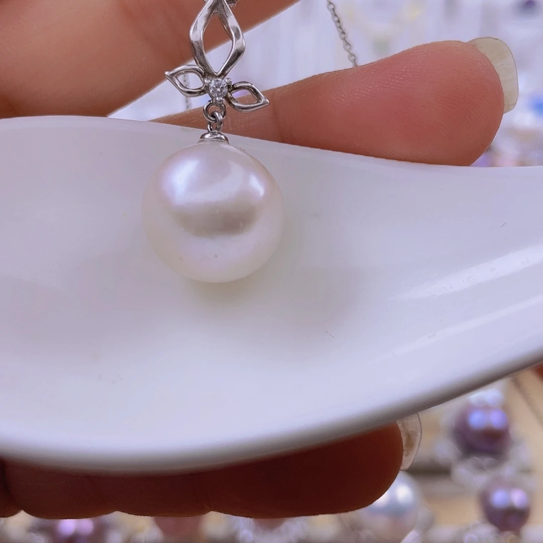 银S925镶嵌淡水珍珠吊坠(赠链)