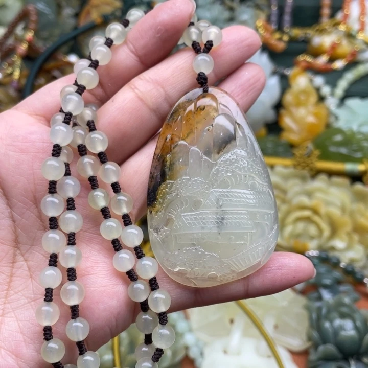 蛇纹石玉吊坠合金