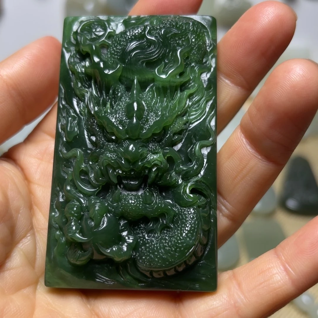 和田玉（糖玉）未镶嵌颈饰