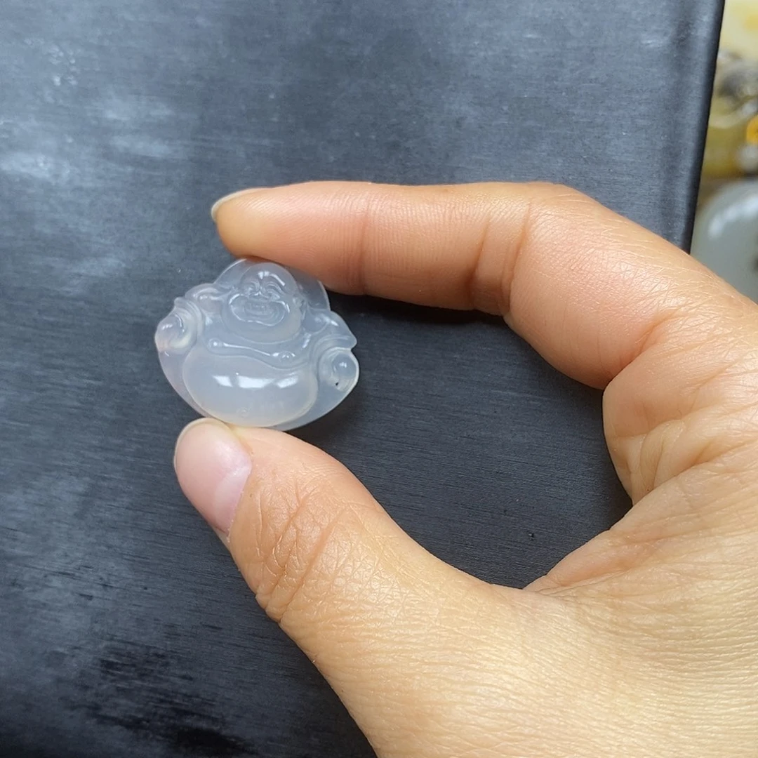 石英质玉（黄龙玉）颈饰未镶嵌