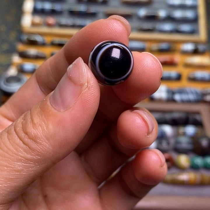 未镶嵌玛瑙/玉髓珠宝半成品王**念