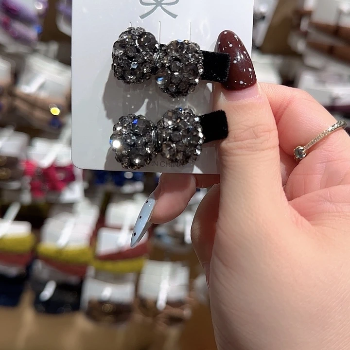 蝴蝶结钻丝绒鸭夹小