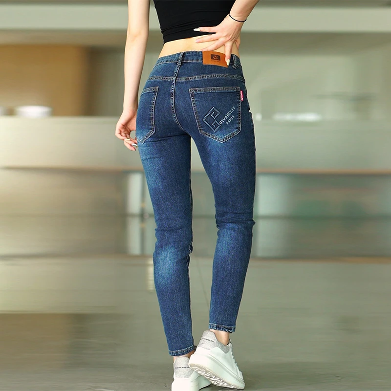 2025春夏新款直筒男士牛仔裤简约舒适男款修身小脚百搭潮流时尚