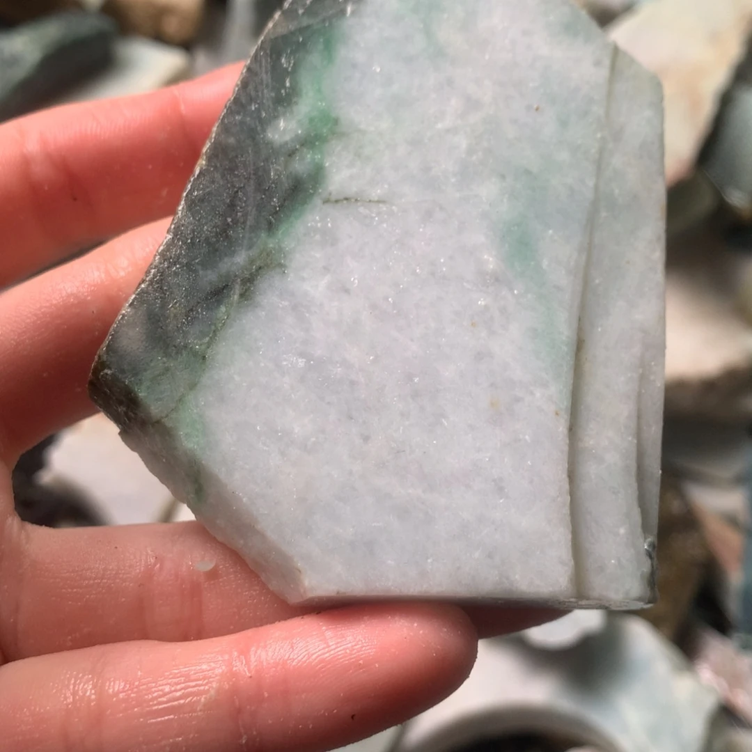 翡翠颈饰未镶嵌缅甸翡翠