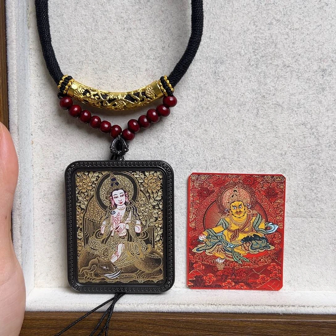 洪***哥吊坠双面黄老爷普贤
