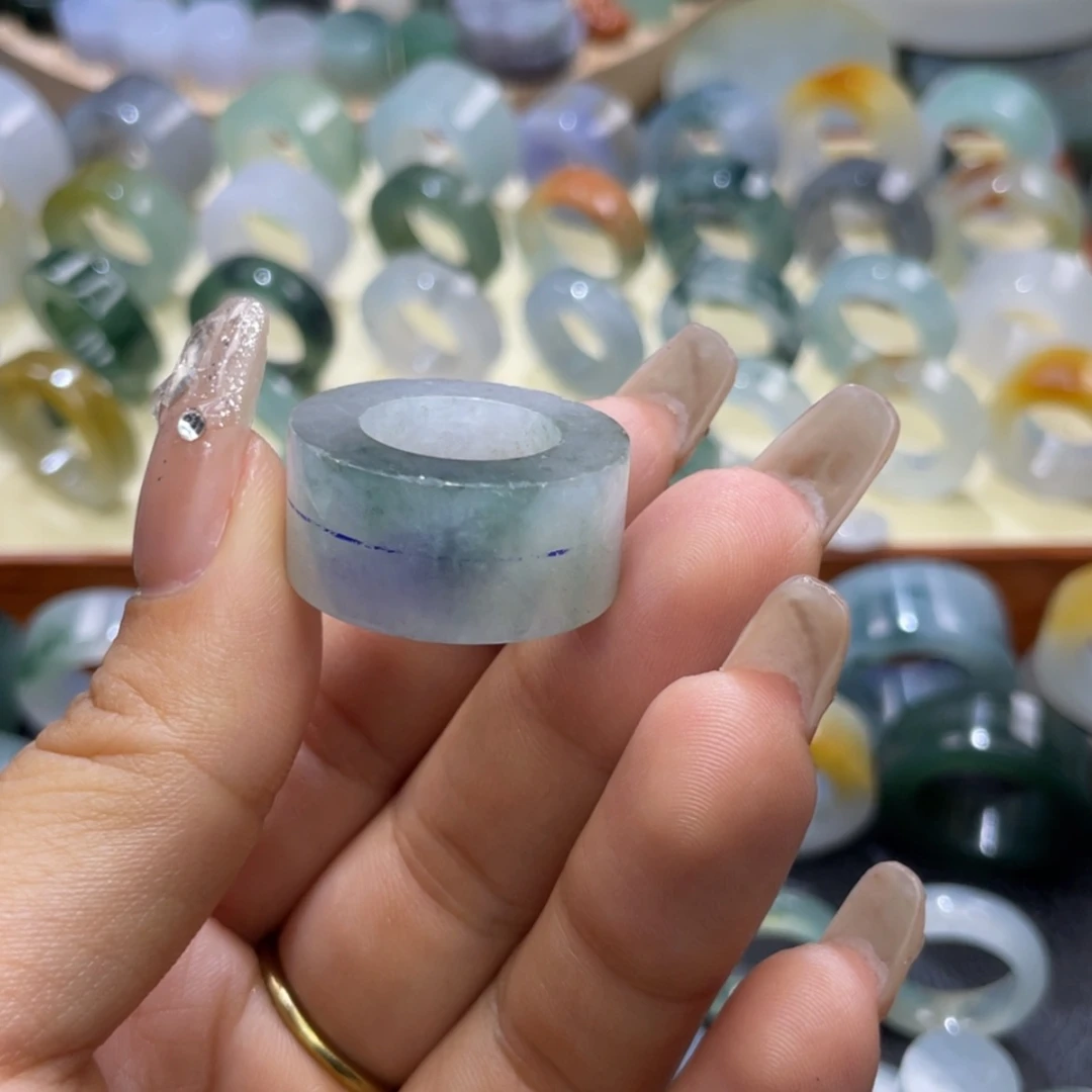 【闪购商品】定制翡翠未镶嵌阿*雯天然翡翠
