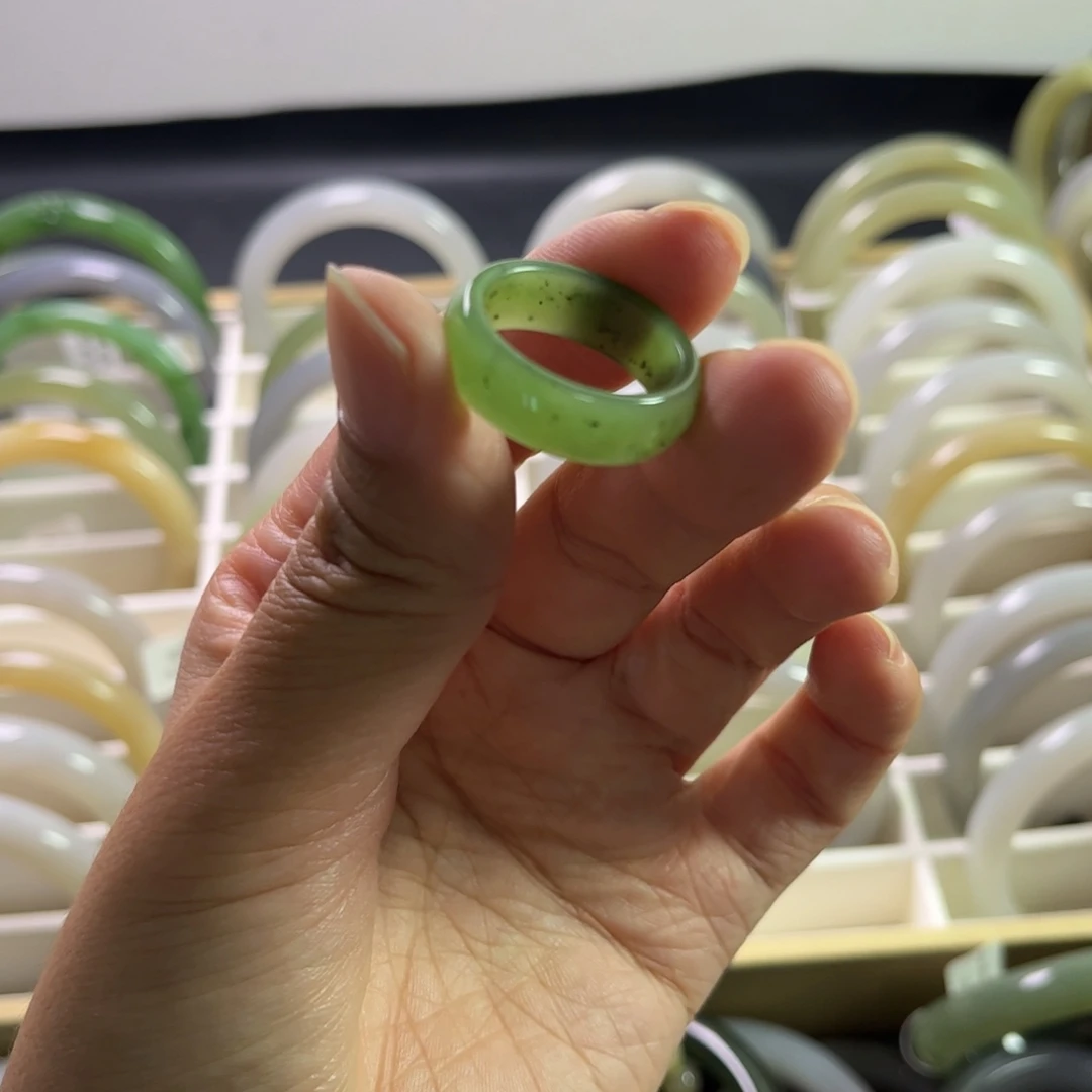 和田玉（碧玉）未镶嵌珠宝半成品指环直径19mm