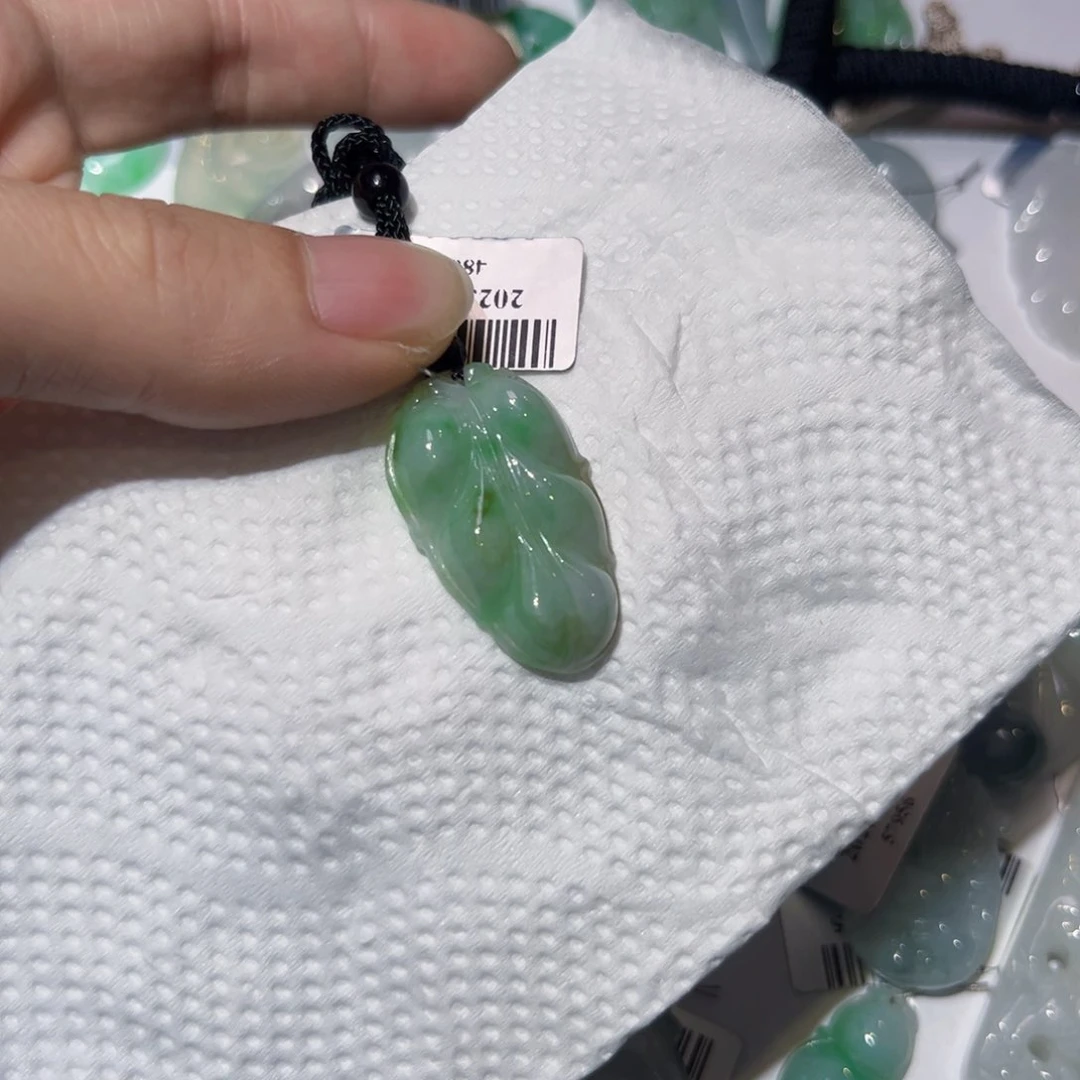 翡翠颈饰未镶嵌天然翡翠A货
