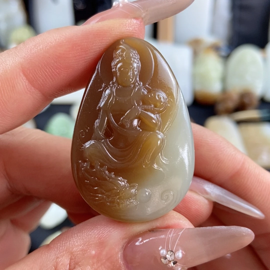 和田玉未镶嵌颈饰