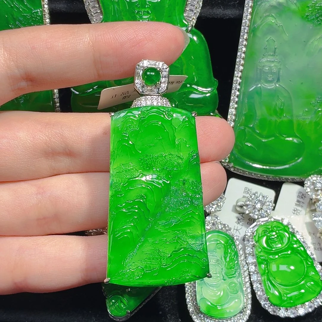 翡翠未镶嵌颈饰天然A货翡翠