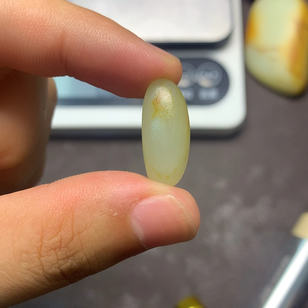 和田玉（糖玉）未镶嵌挂件