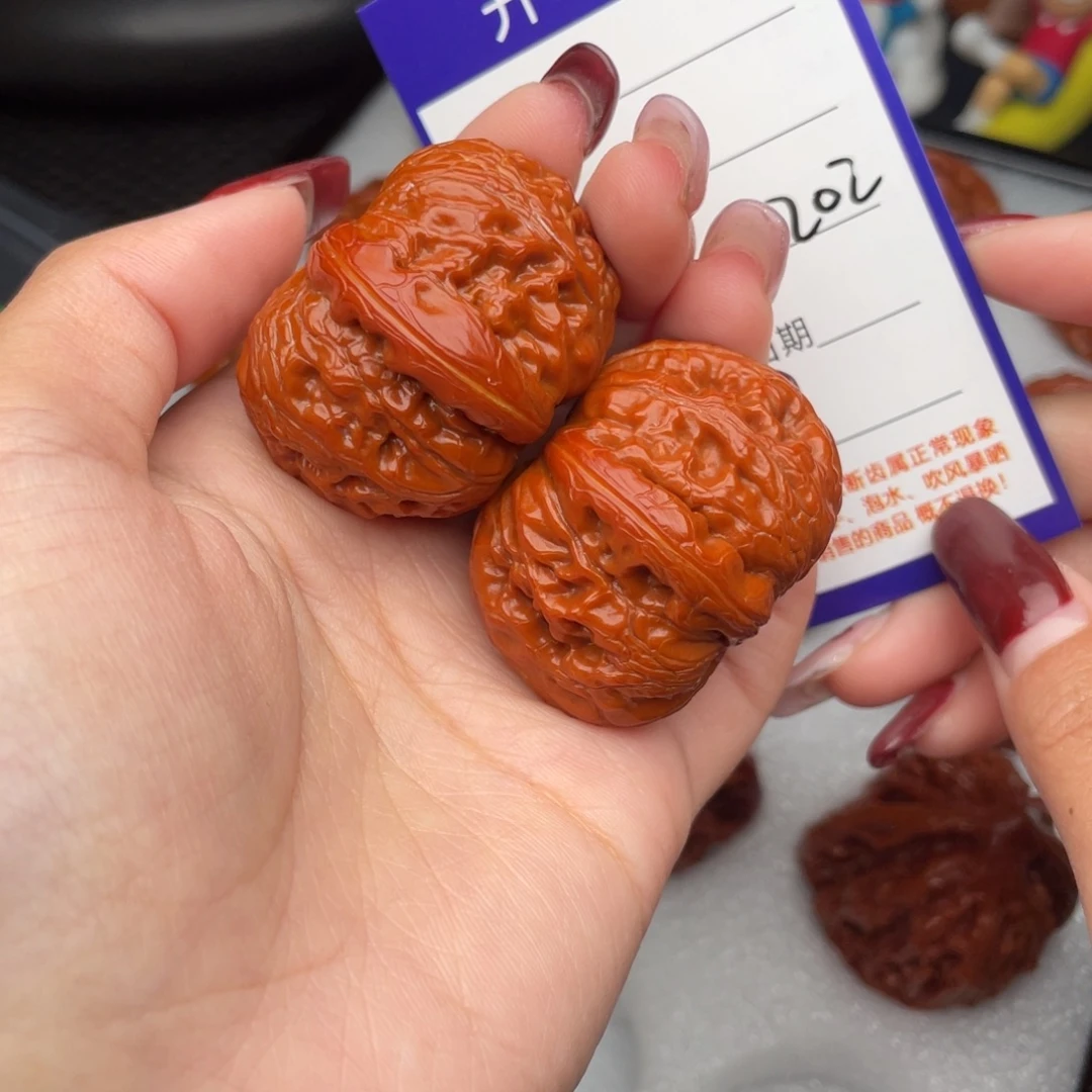 把件桃核40元宝202