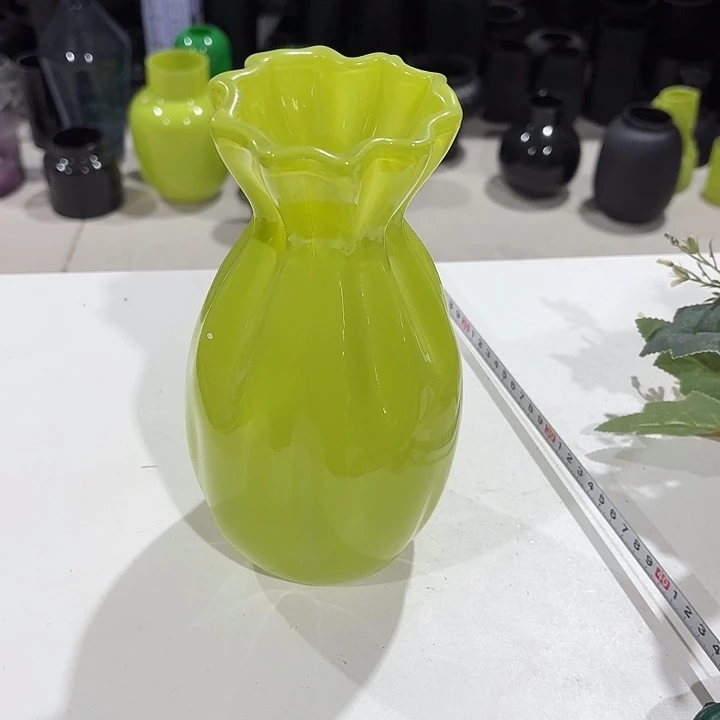 高度22厘米45花瓶