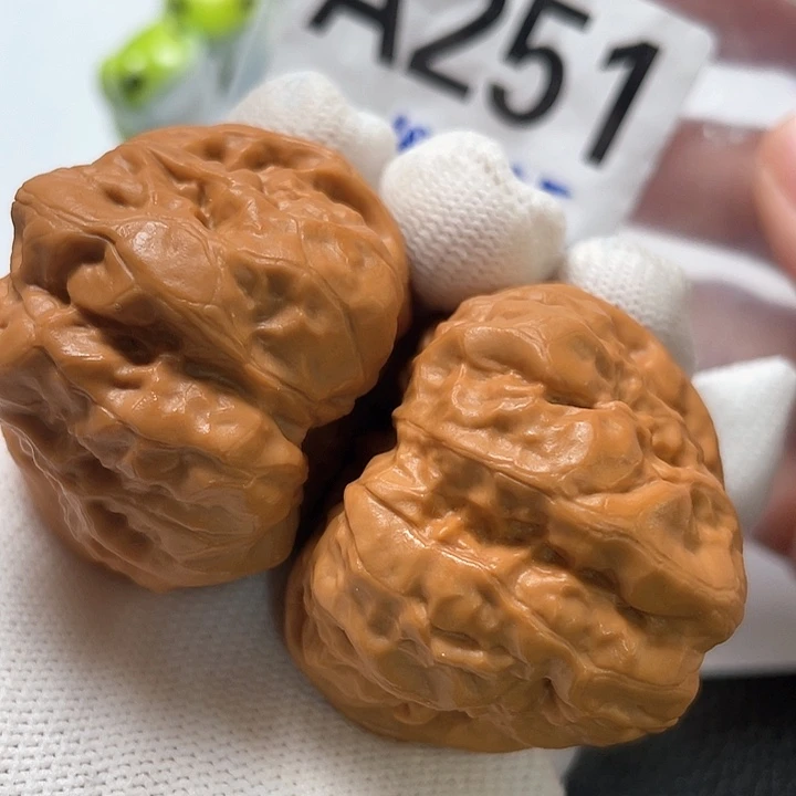 文玩核桃把件蛤蟆42.5 44.5