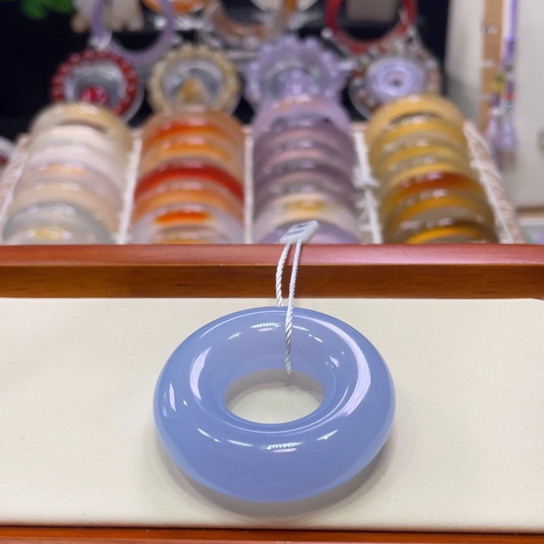 玛瑙/玉髓吊坠(不含链)未镶嵌不同光线不同角度色不同