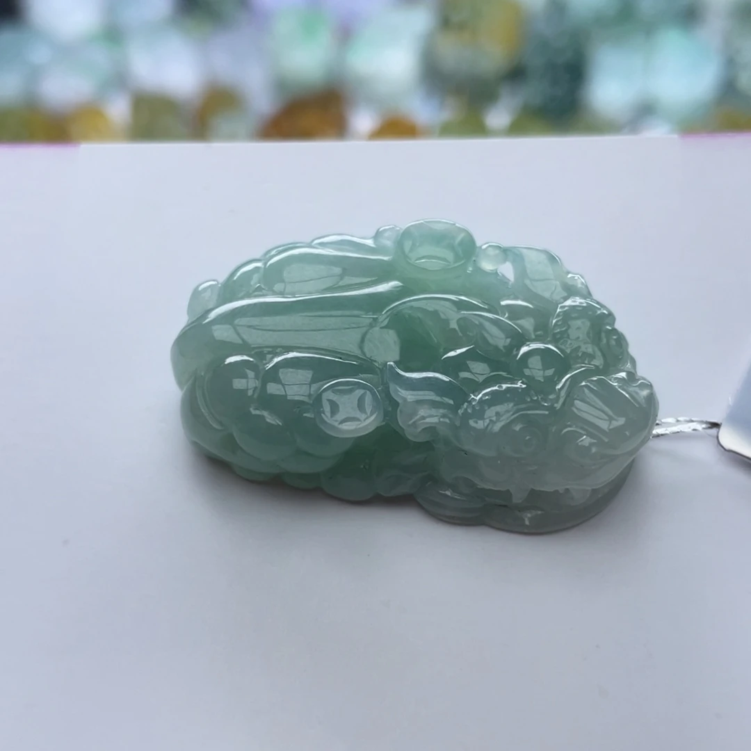 翡翠颈饰未镶嵌貔貅