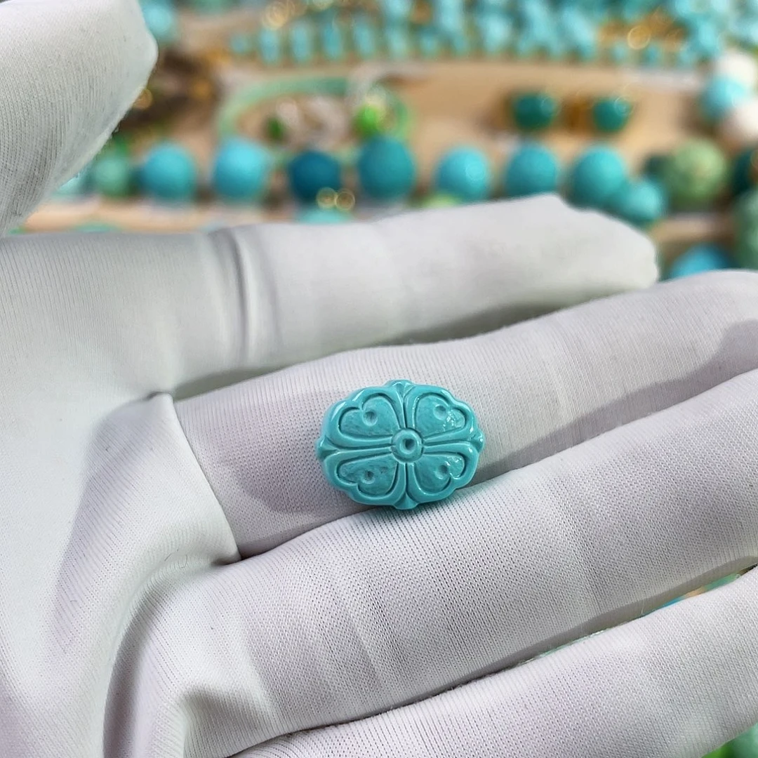 ﹏***白绿松石未镶嵌珠宝奇石