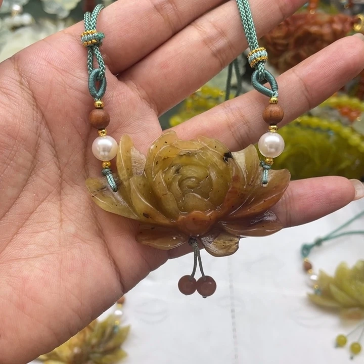 未镶嵌蛇纹石玉项链