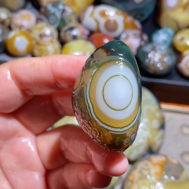 未镶嵌玛瑙/玉髓珠宝半成品138