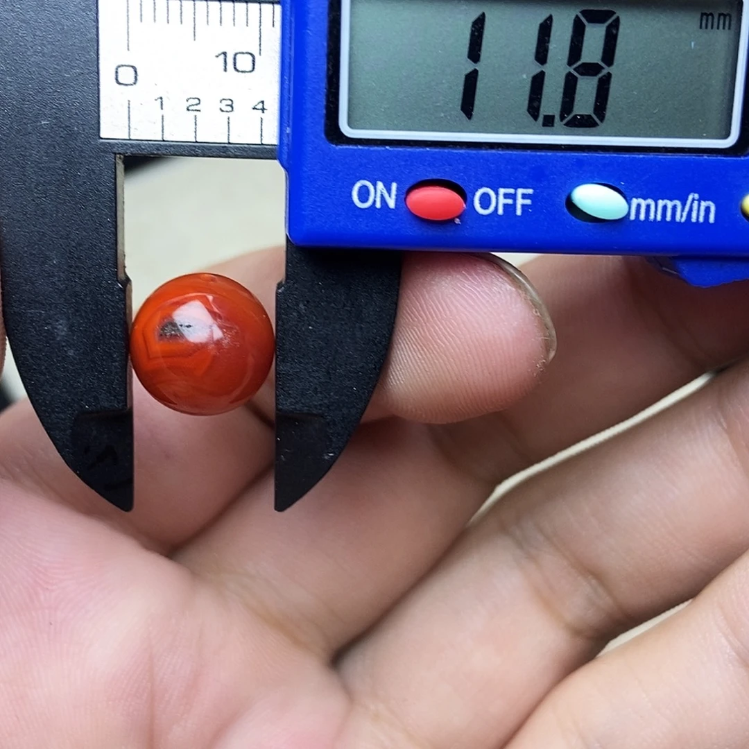 南红玛瑙未镶嵌南红玛瑙有瑕疵