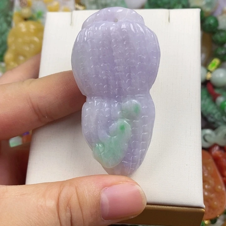 翡翠未镶嵌吊坠(赠链)