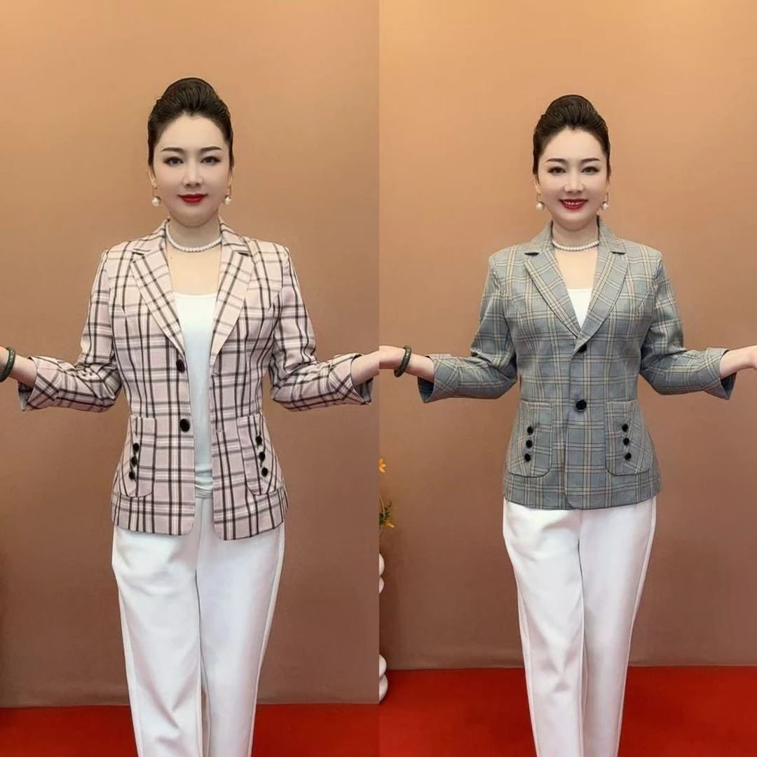 新款中年女性气质格子西服外套简约通勤短款商务稳定穿搭