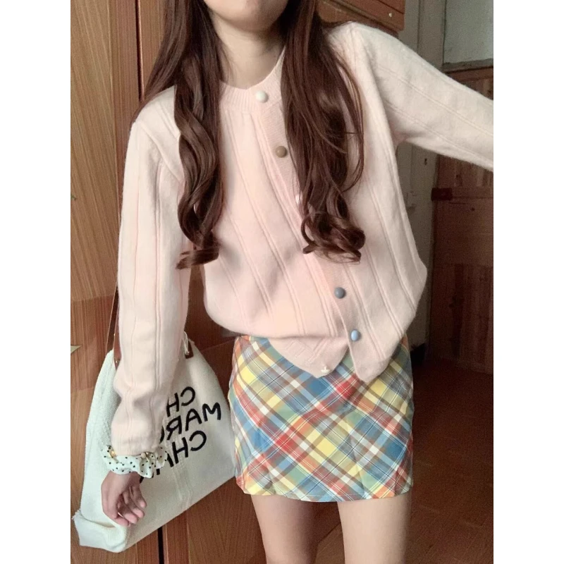 韩系甜美彩色纽扣针织开衫女秋冬2025新款温柔软糯小个子毛衣外套