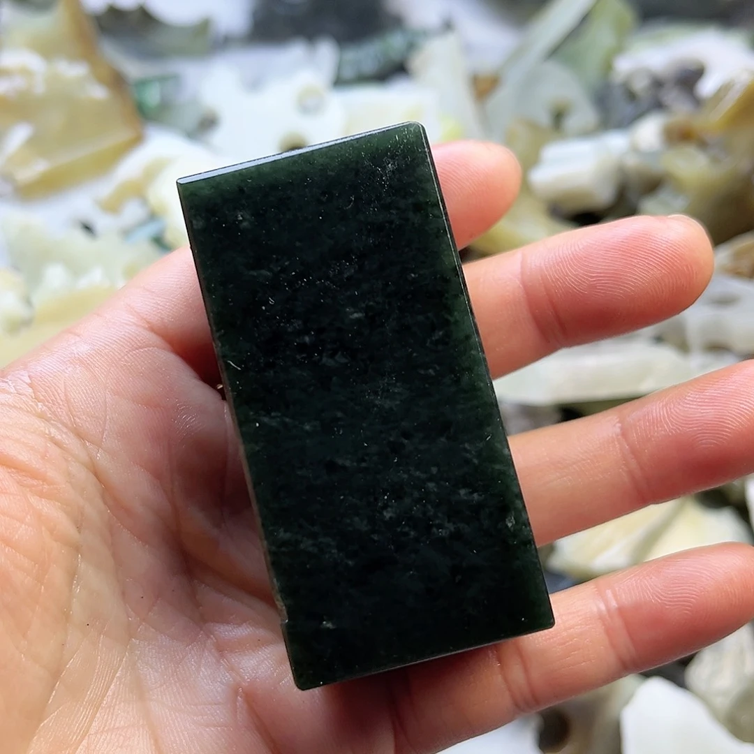 未镶嵌和田玉（糖玉）珠宝奇石