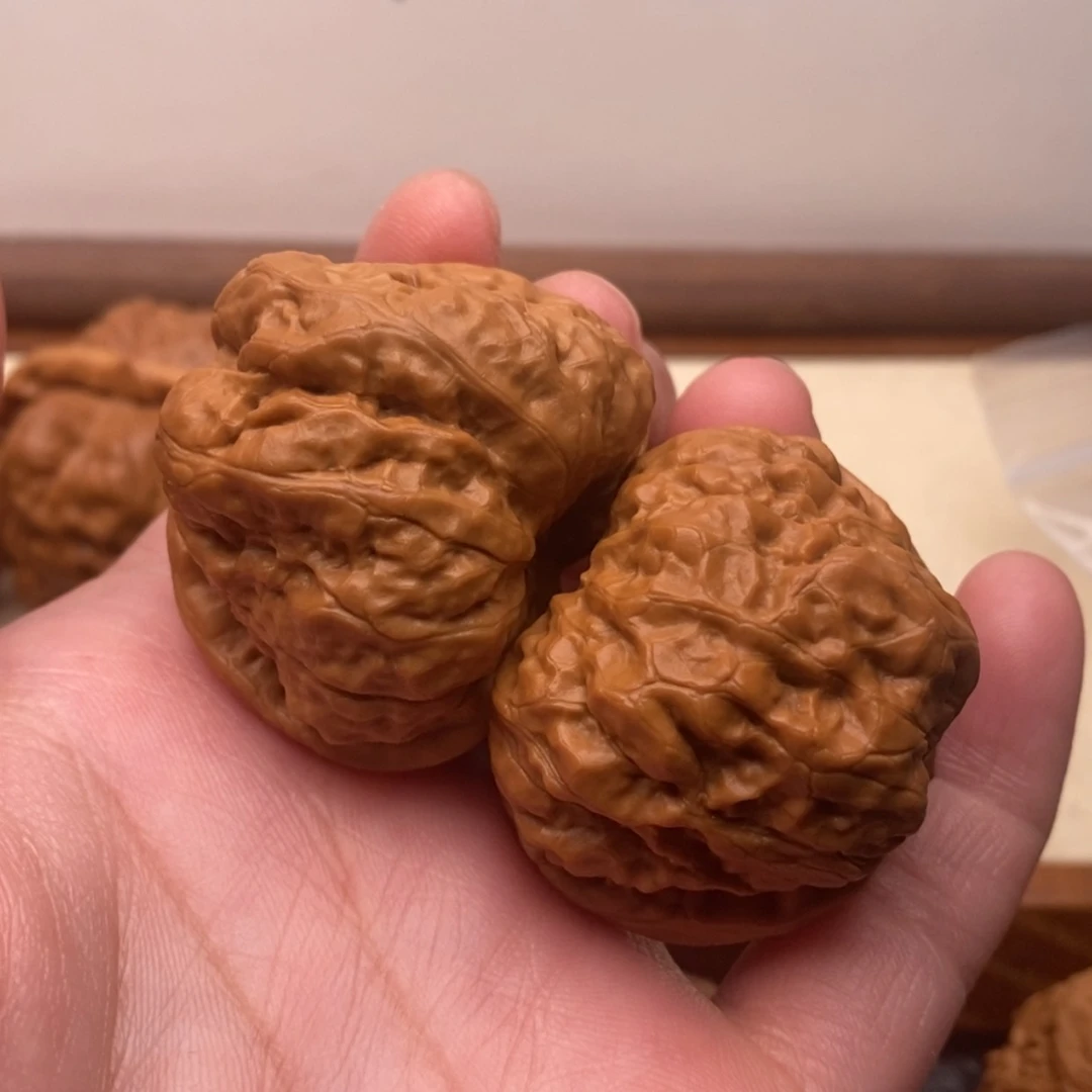 【闪购商品】把件文玩核桃边39左右