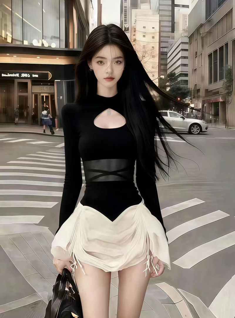 韩版高级感辣妹风女装黑色圆领修身长袖镂空设计感气质名媛连衣裙