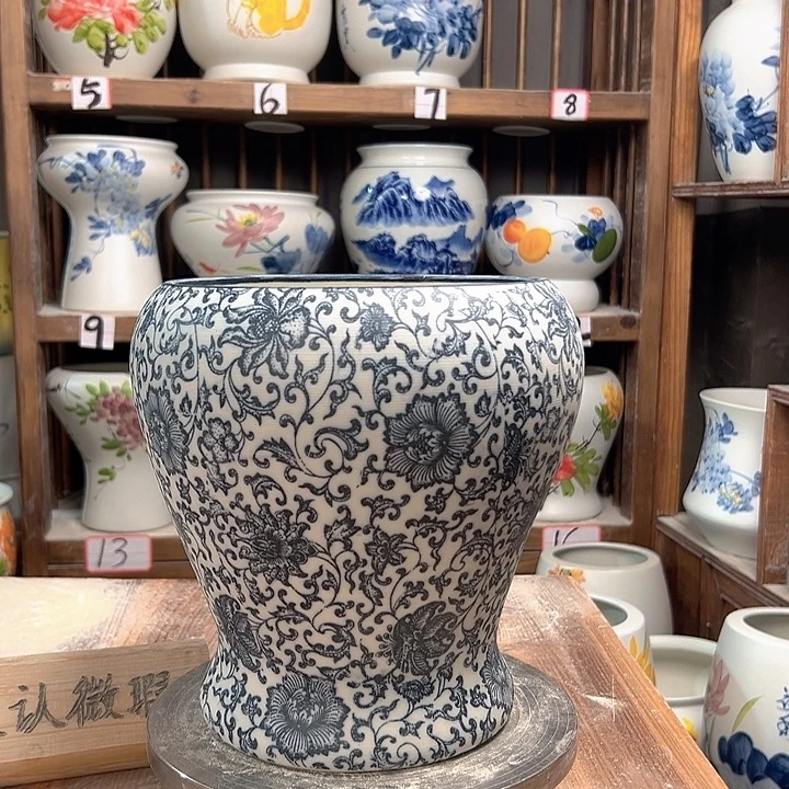 陶鱼尾复古青花陶瓷