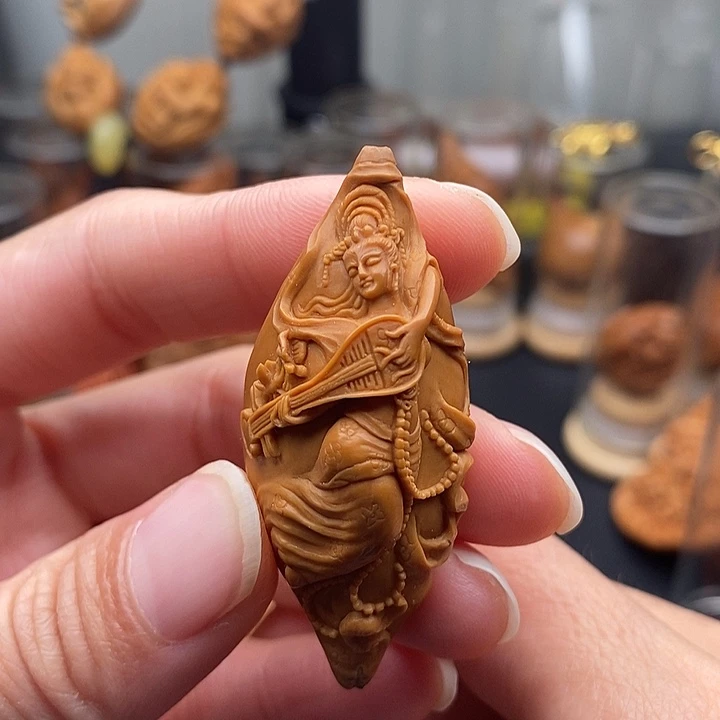 橄榄核吊坠用****3飞天美女