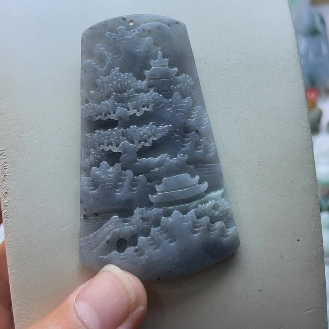 【闪购商品】翡翠未镶嵌颈饰山水