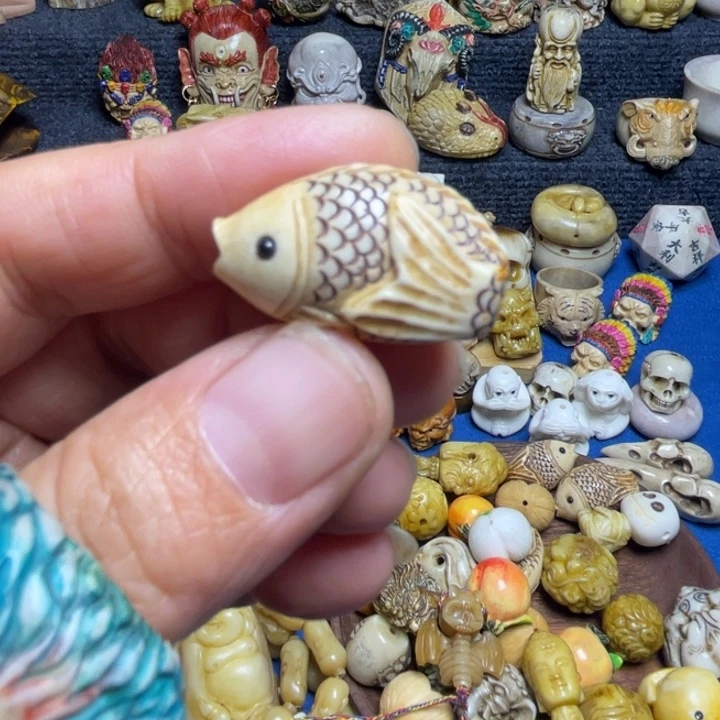 木配饰鹿角纯手工雕刻年年有鱼