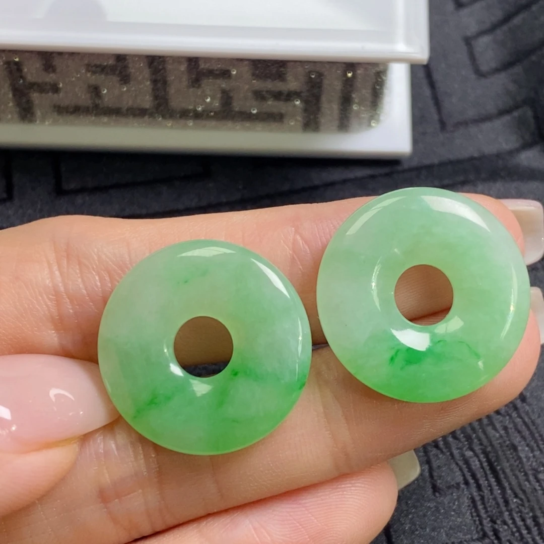 翡翠未镶嵌耳饰甜甜圈