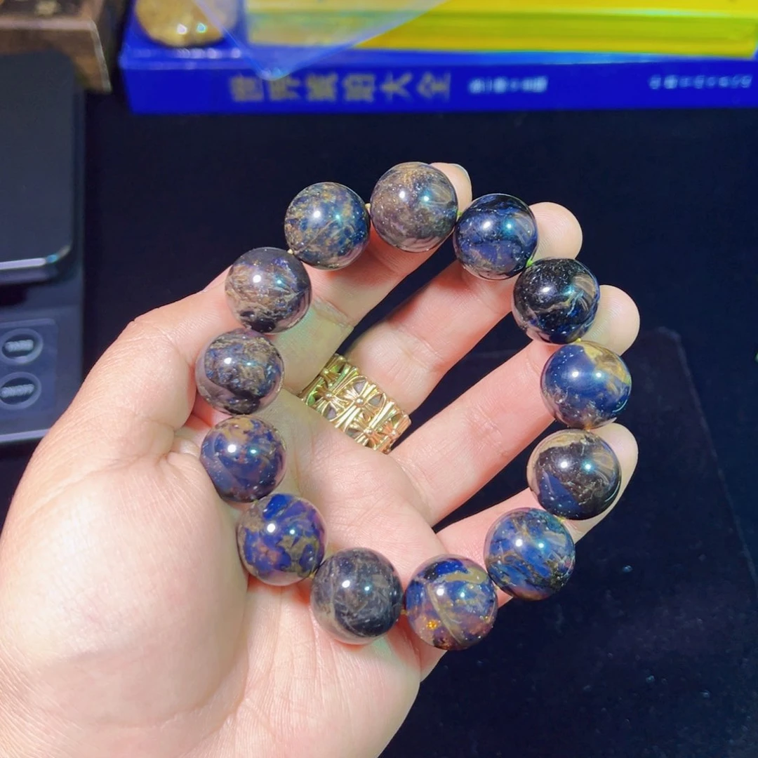 琥珀裸石未镶嵌琥珀