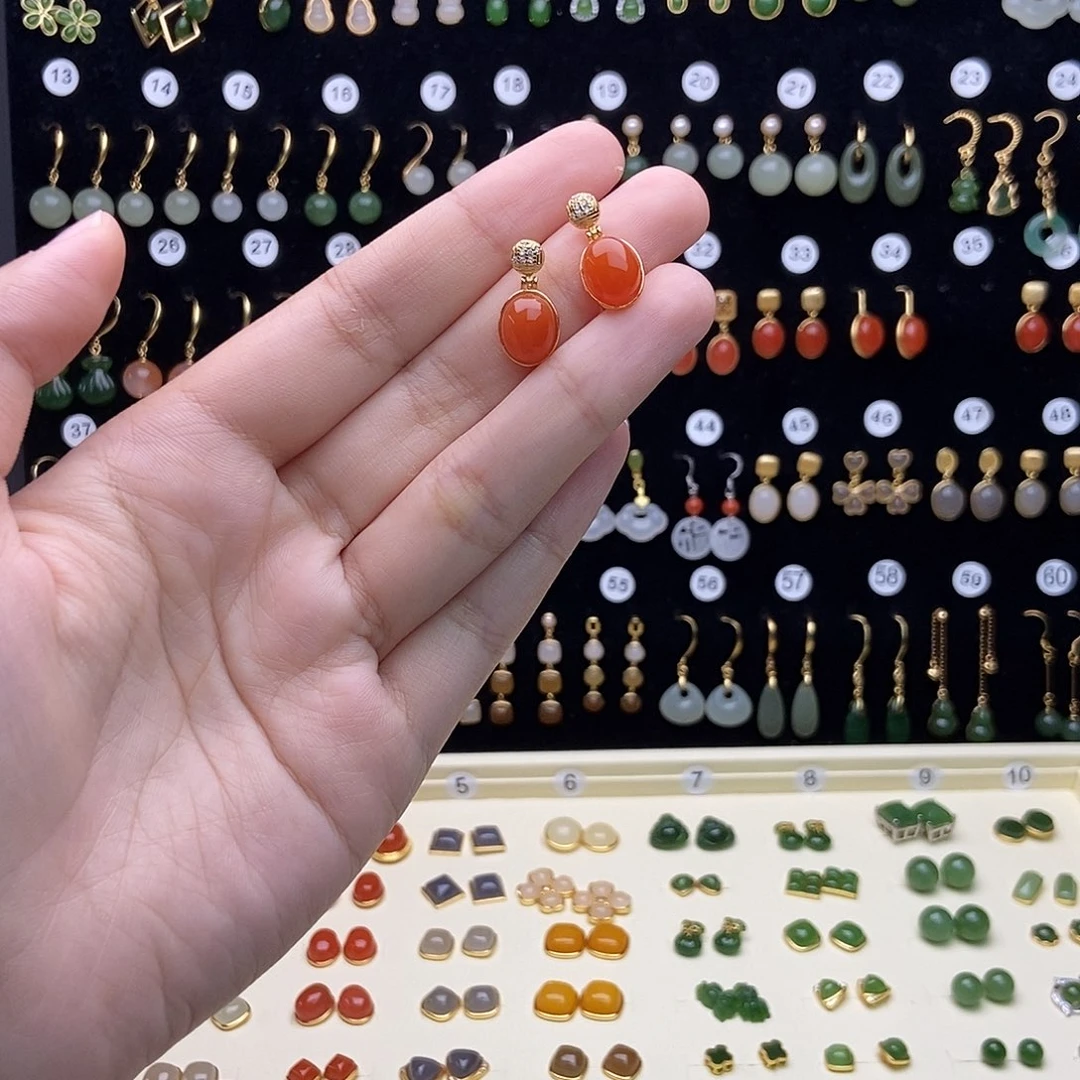 银S925镀金镶嵌和田玉耳饰