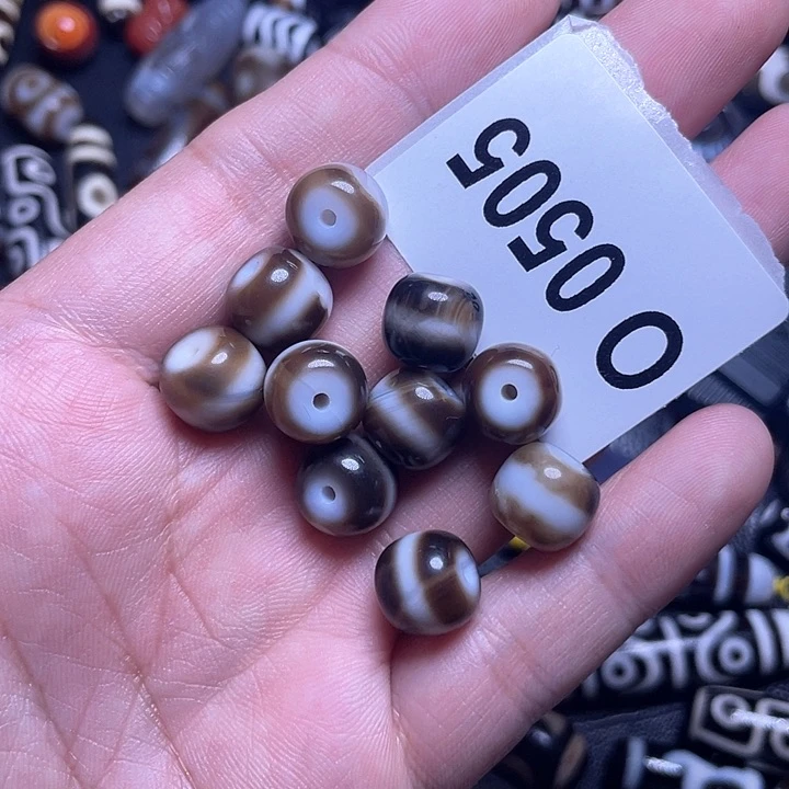 玛瑙/玉髓颈饰未镶嵌微瑕