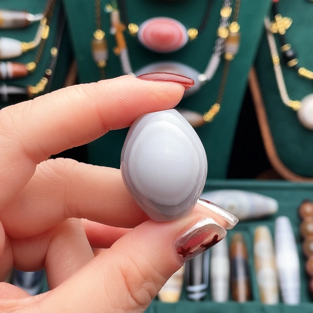 玛瑙/玉髓未镶嵌珠宝半成品