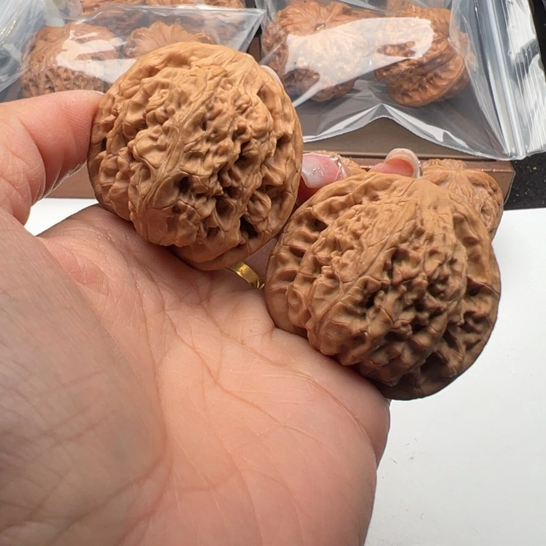 文玩核桃把件望月45