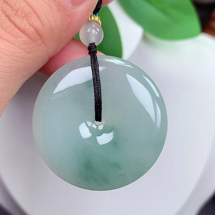 颈饰未镶嵌翡翠平安扣 34.4x5.7mm